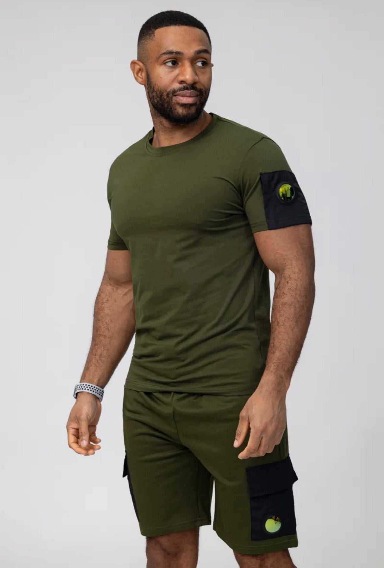 Ensemble Tee - Shirt + Short Badge Cargo - BLVCKSTORE