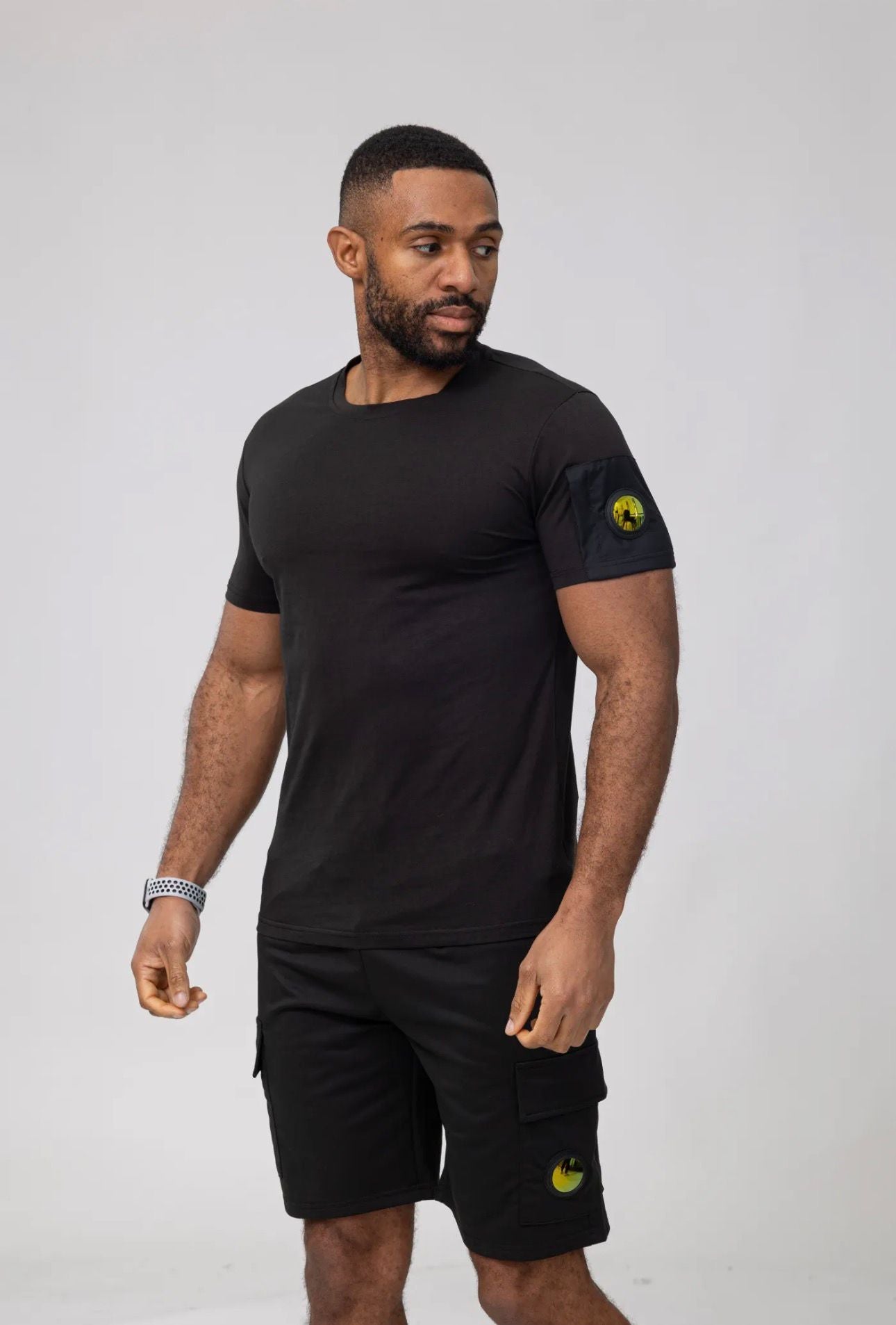 Ensemble Tee - Shirt + Short Badge Cargo - BLVCKSTORE